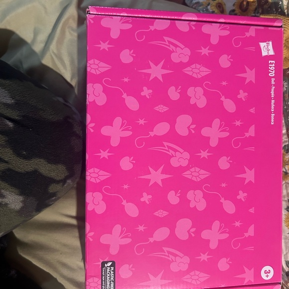 Brand new never opened my little pony action figure set - Picture 3 of 5